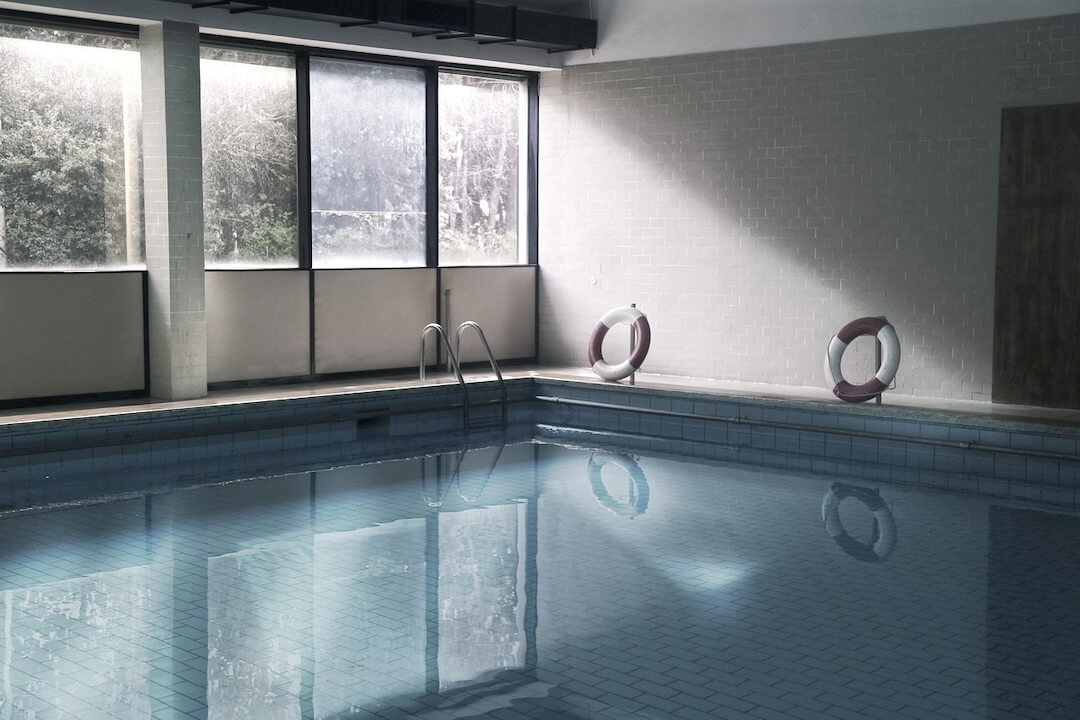 Florida Climate and Pool Systems: Common Repairs and Timing Image